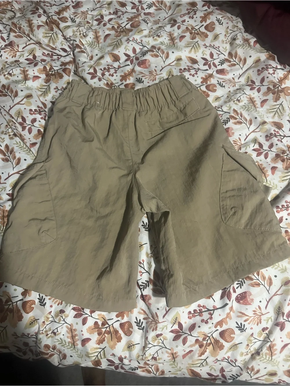 Nike Khaki Cargo Shorts with Silver Swoosh
